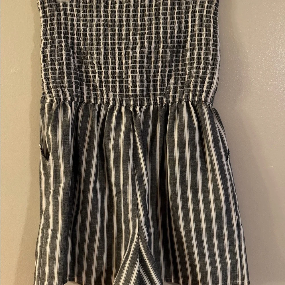Love Tree Black and‎ White Textured romper